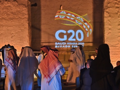 شعار مجموعة العشرين قبل اجتماع لوزراء المالية ومحافظي البنوك المركزية في الرياض، 18 نوفمبر 2020 - AFP - AFP