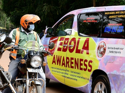 أوغندا.. تمديد إجراءات العزل في منطقتين للحد من انتشار إيبولا