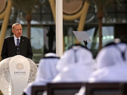 الرئيس التركي رجب طيب أردوغان خلال زيارته معرض إكسبو 2020 دبي. 15 فبراير 2022 - AFP