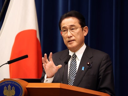  رئيس الوزراء الياباني فوميو كيشيدا خلال كلمة في طوكيو - REUTERS