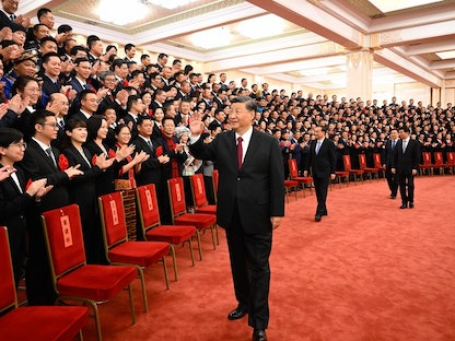 الرئيس الصيني شي جين بينج خلال حفل توزيع الجوائز للموظفين المثاليين في بكين. 30 أغسطس 2022 - XHNews