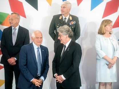 مسؤول السياسة الخارجية بالاتحاد الأوروبي جوزيب بوريل خلال اجتماع لوزراء دفاع الاتحاد الأوروبي في براج- 30 أغسطس 2022. - AFP