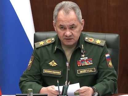 وزير الدفاع الروسي سيرجي شويجو في أول ظهور علني له منذ أسبوعين - 26 مارس 2022 - AFP