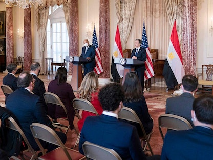 وزير الخارجية الأميركي أنتوني بلينكن ونظيره المصري سامح شكري في مؤتمر صحافي بالعاصمة واشنطن - 8 نوفمبر 2021 - AFP