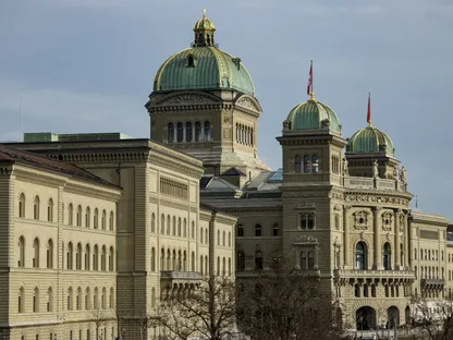 الوضع الجيوسياسي يدفع سويسرا لرفع الضرائب بهدف تعزيز الإنفاق الدفاعي