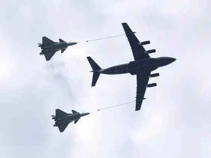 مداها يتجاوز 8 آلاف كيلومتر.. الصين تكشف عن أول مقاتلة في العالم بـ3 محركات