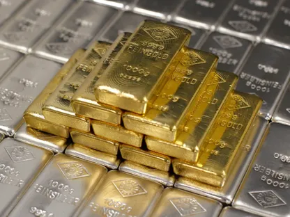 أسعار الذهب تواصل تراجعها متأثرة بمخاوف التضخم بسبب حرب إيران