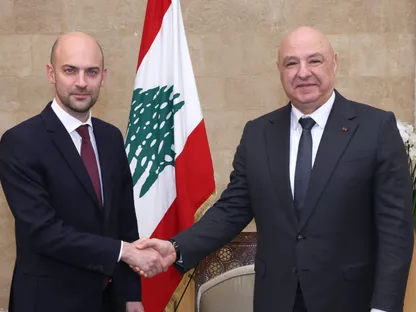 فرنسا تبدي استعدادها لدعم إعادة إعمار لبنان "إذا استمرت الإصلاحات"