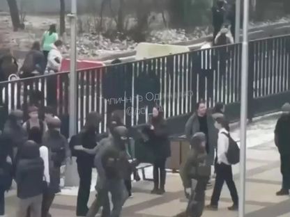 ضحية ومصابون في هجوم بسكين بإحدى مدارس موسكو