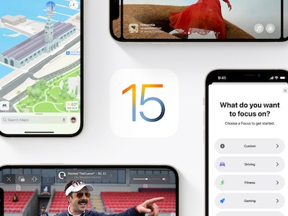 تصميم يجمع أبرز مميزات نظام تشغيل آيفون الجديد iOS 15 - Apple.com