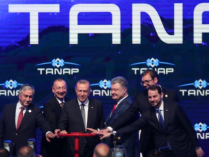 الرئيس التركي رجب طيب أردوغان خلال حفل افتتاح خط أنابيب الغاز الطبيعي العابر للأناضول (TANAP) في تركيا. 12 يونيو 2018 - REUTERS