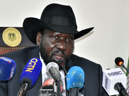 رئيس جنوب السودان سلفا كير يلقي كلمة في مؤتمر صحافي في قصر الولاية في جوبا، جنوب السودان- 28 مارس 2022 - REUTERS