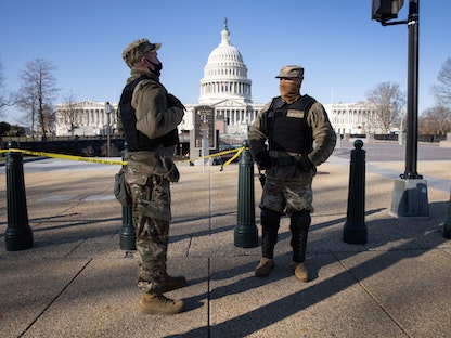 قوات الحرس الوطني الأميركي أمام مبنى الكابيتول في العاصمة الأميركية واشنطن - AFP