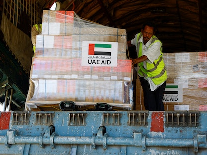 مساعدات إماراتية تصل إلى مطار بورتسودان الدولي. 5 مايو 2023 - REUTERS