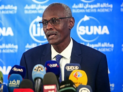 وزير الري والموارد المائية السوداني ياسر عباس - AFP