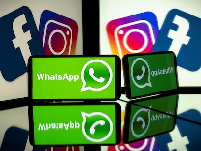 شعارات "فيسبوك" و"إنستغرام" و"واتساب" التابعة لشركة "فيسبوك" - AFP
