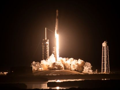 صاروخ 'فالكون 9' التابع لشركة "سبيس إكس" يستعد للانطلاق في مهمة إلى الفضاء. 3 مارس 2024 - المصدر: الحساب الرسمي لشركة سبيس إكس