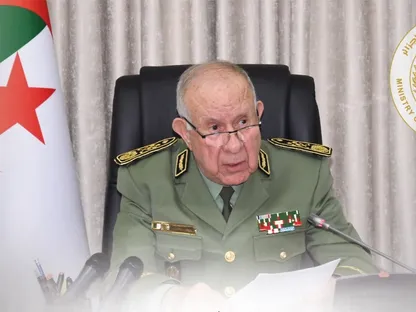 الجزائر: تحطم طائرة عسكرية يودي بحياة جنديين اثنين