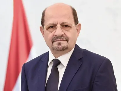 رئيس الوزراء اليمني: حصار تعز واستهداف المدنيين "جرائم لا تسقط بالتقادم"