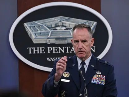 البنتاجون لـ"الشرق": نستهدف تقويض قدرات الحوثيين ولا نسعى للصراع معهم
