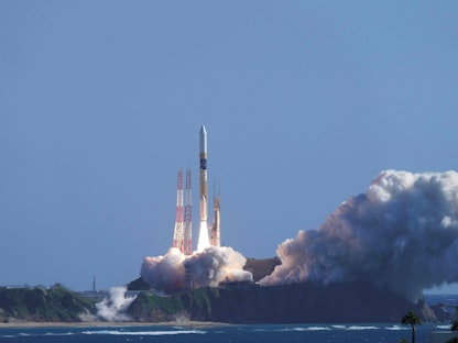 صاروخ من طراز H-IIA ينطلق إلى القمر من مركز "تانيجاشيما" الفضائي بمحافظة كاجوشيما اليابانية. 7 سبتمبر 2023 - AFP