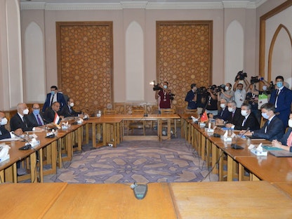 مسؤولون مصريون وأتراك خلال مشاورات سياسية في القاهرة. 5 مايو 2021. -   Twitter/@MfaEgypt