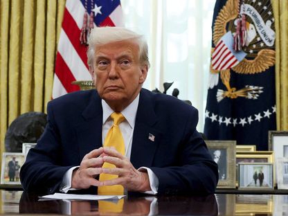 تراجع شعبية ترمب والإغلاق الحكومي يمنحان الديمقراطيين دفعة قبل انتخابات 2026