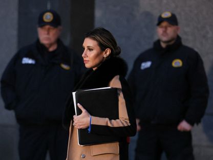 ألينا حبة محامية الرئيس الأميركي السابق دونالد ترمب تغادر محكمة مانهاتن الفيدرالية في مدينة نيويورك. 26 نوفمبر 2024 - REUTERS