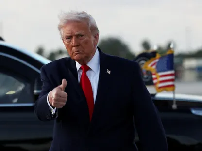 ترمب يحذف صورة أثارت غضباً: "لا تمثل المسيح بل تجسدني طبيباً"