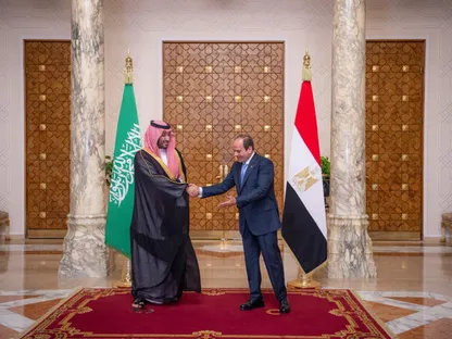 ولي العهد السعودي والرئيس المصري يبحثان التصعيد العسكري "الخطير" في المنطقة