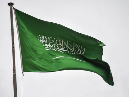 السعودية تدين الهجوم الإيراني على سفارة الولايات المتحدة بالرياض