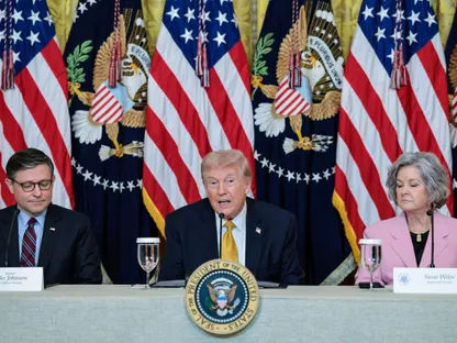 ترمب: بعض الدول ليست متحمسة للمساعدة في تأمين مضيق هرمز