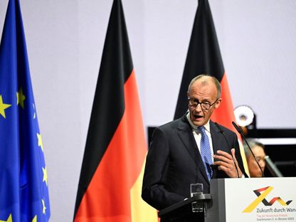 ألمانيا تدرس إعادة النظر في السياسة التجارية مع الصين