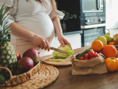 المكملات الغذائية للحامل.. ما الضروري وما الذي يمكن الاستغناء عنه؟