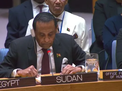 رئيس الوزراء السوداني الجديد كامل إدريس يطرح مبادرة حكومته للسلام على مجلس الأمن، نيويورك، 22 ديسمبر 2025