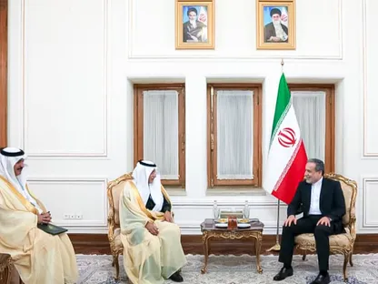 وزير الخارجية الإيراني عباس عراقجي يستقبل وكيل وزارة الخارجية السعودية للشؤون السياسية سعود بن محمد الساطي، طهران، إيران. 30 نوفمبر 2025 - x.com/KSAMOFA