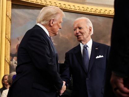 ترمب يعلن إلغاء الأوامر التنفيذية التي أصدرها بايدن بـ"التوقيع الآلي"