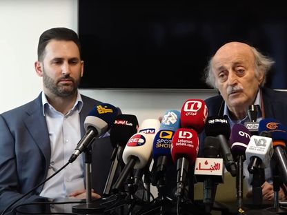 جنبلاط يعلن تسليم أسلحة تابعة لـ"التقدمي الاشتراكي" إلى الجيش اللبناني