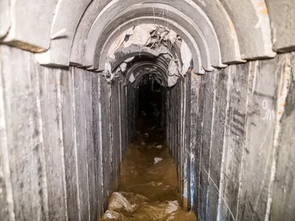 "أنهت تجميع المضخات".. إسرائيل تدرس غمر أنفاق غزة بمياه البحر