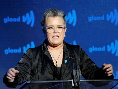 المذيعة روزي أودونيل خلال حفل توزيع جوائز GLAAD السنوي في مدينة نيويورك. 4 مايو 2019 - Reuters