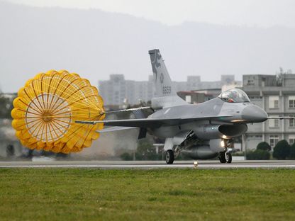 تايوان تعلن رصد 41 طائرة عسكرية صينية حول الجزيرة