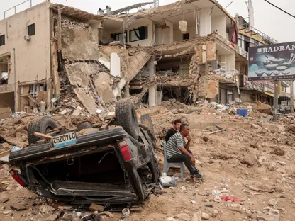 خروقات إسرائيل تتواصل.. قصف مدفعي ونسف للمباني بجنوب لبنان