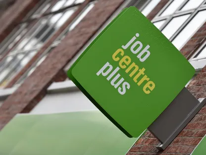 بريطانيا.. ارتفاع معدلات البطالة إلى أعلى مستوى منذ 2021