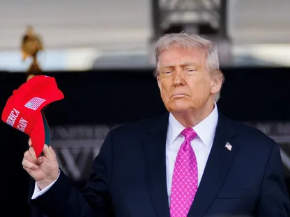 وسط خلاف على حرب إيران.. ترمب يواجه خصوماً جدداً داخل معسكر  MAGA