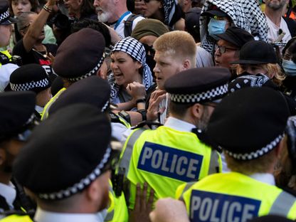 الشرطة البريطانية تعتقل أكثر من 20 من مؤيدي حركة "فلسطين أكشن"