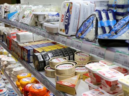 الصين تصعد الحرب التجارية مع أوروبا برسوم جمركية على منتجات الألبان