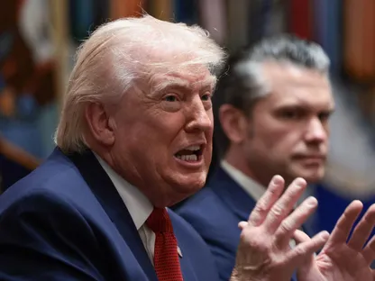 ترمب يكشف "هدية" إيران إلى الولايات المتحدة: عبور 10 ناقلات نفط