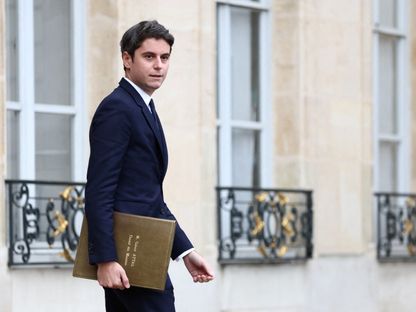 جابرييل أتال أصغر رئيس وزراء في تاريخ فرنسا.. "منقذ ماكرون" أمام زحف اليمين