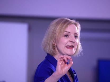 من رئاسة الوزراء إلى منصة يوتيوب.. ليز ترَس تطل عبر برنامجها الخاص