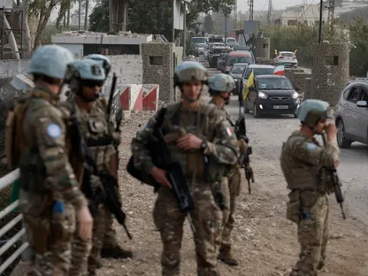 رغم وقف إطلاق النار.. الجيش الإسرائيلي يخطط للبقاء طويلاً في جنوب لبنان